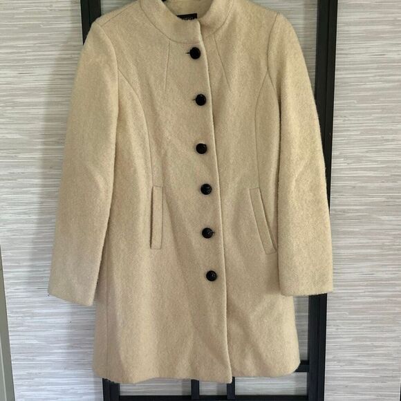 Victoria's Secret cream wool winter jacket size 6 - Picture 1 of 4